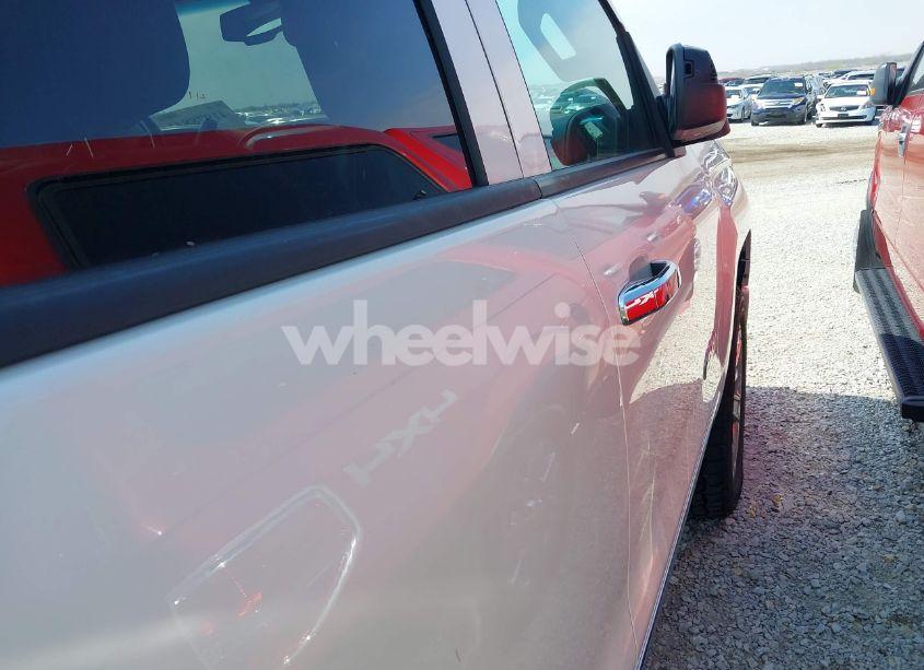 Photo 19 of 2014 Chevrolet Silverado 1500 (VIN 3GCUKTEC4EG527722)