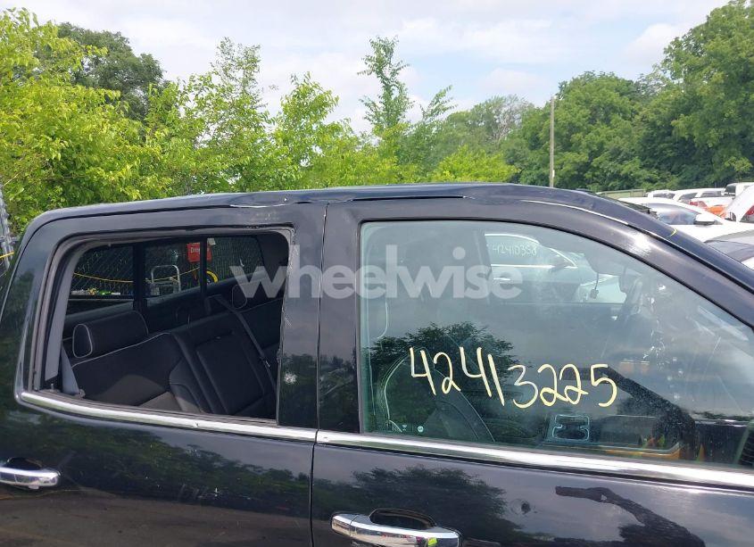 Photo 20 of 2018 Chevrolet Silverado 1500 HIGH COUNTRY (VIN 3GCUKTEJ7JG596543)