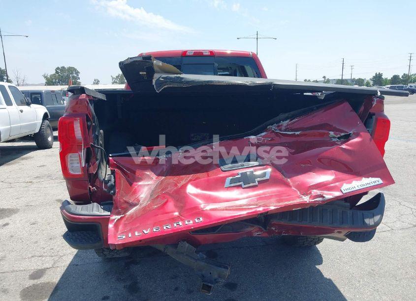 Photo 6 of 2018 Chevrolet Silverado 1500 HIGH COUNTRY (VIN 3GCUKTEJ9JG229756)