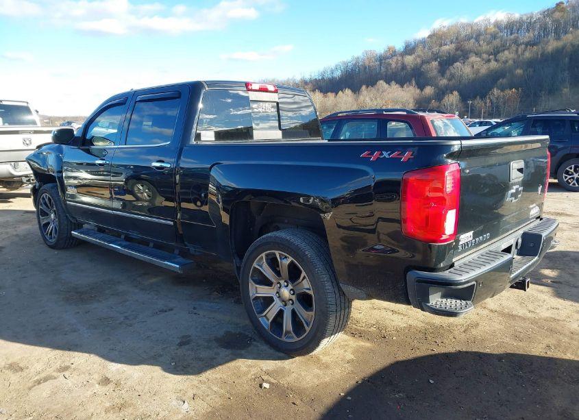 Photo 3 of 2018 Chevrolet Silverado 1500 HIGH COUNTRY (VIN 3GCUKTEJ9JG459796)