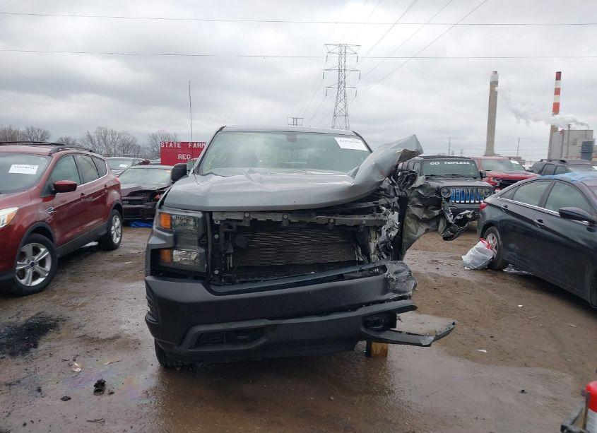 Photo 13 of 2020 Chevrolet Silverado 1500 4WD SHORT BED WT (VIN 3GCUYAEF7LG175021)