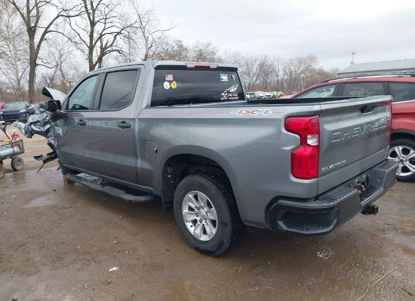 Photo 3 of 2020 Chevrolet Silverado 1500 4WD SHORT BED WT (VIN 3GCUYAEF7LG175021)