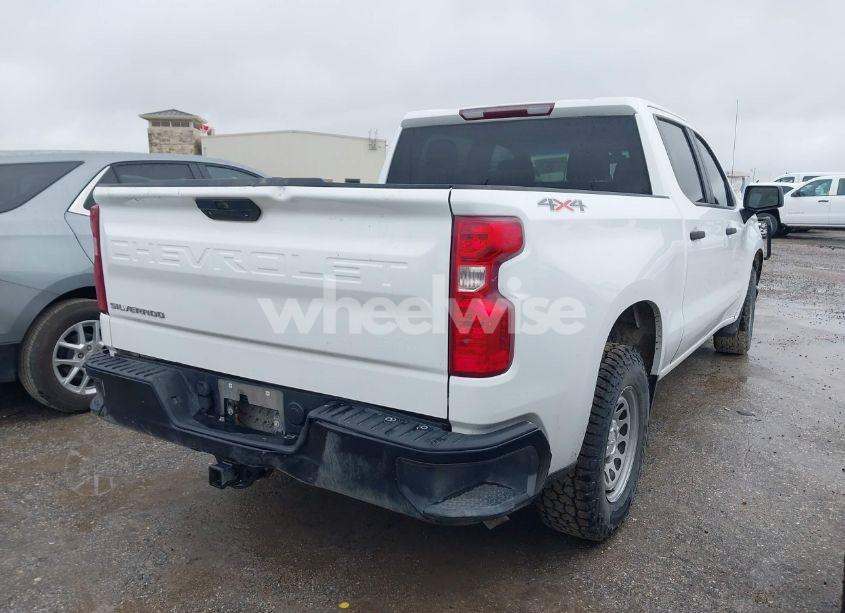 Photo 4 of 2021 Chevrolet Silverado 1500 4WD SHORT BED WT (VIN 3GCUYAEF8MG240248)