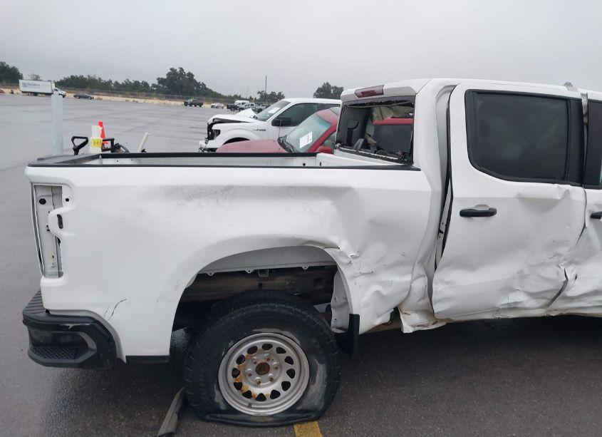 Photo 17 of 2020 Chevrolet Silverado 1500 4WD SHORT BED WT (VIN 3GCUYAEF9LG343080)