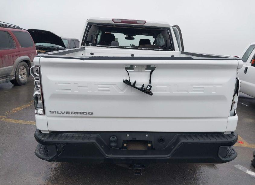 Photo 18 of 2020 Chevrolet Silverado 1500 4WD SHORT BED WT (VIN 3GCUYAEF9LG343080)