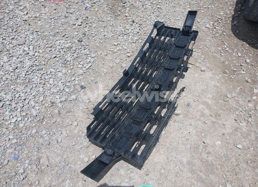 Photo 12 of 2021 Chevrolet Silverado 1500 4WD SHORT BED WT (VIN 3GCUYAEF9MG208330)