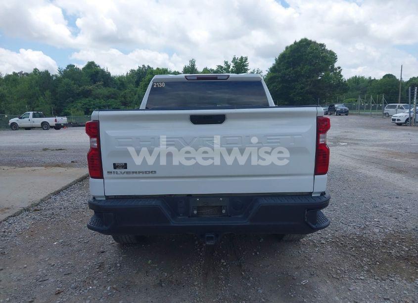 Photo 17 of 2021 Chevrolet Silverado 1500 4WD SHORT BED WT (VIN 3GCUYAEF9MG208330)