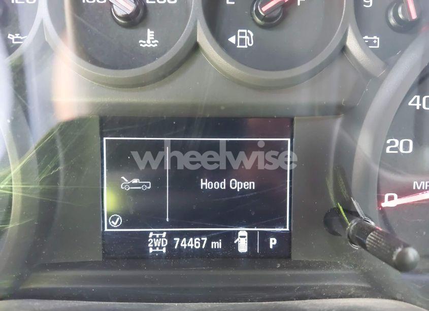 Photo 7 of 2021 Chevrolet Silverado 1500 4WD SHORT BED WT (VIN 3GCUYAEF9MG208330)