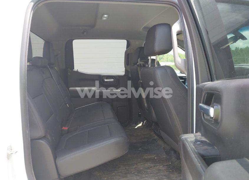 Photo 8 of 2021 Chevrolet Silverado 1500 4WD SHORT BED WT (VIN 3GCUYAEF9MG208330)