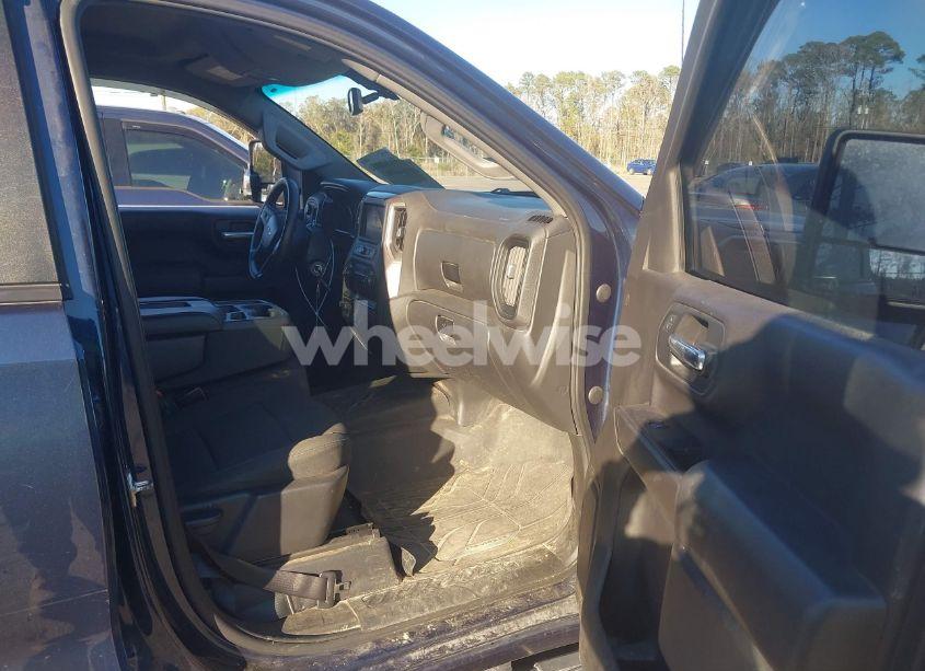 Photo 5 of 2019 Chevrolet Silverado 1500 CUSTOM (VIN 3GCUYBEF6KG700235)