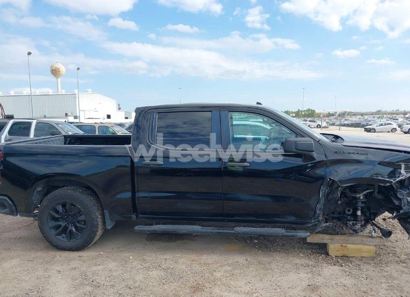 Photo 13 of 2021 Chevrolet Silverado 1500 CUSTOM (VIN 3GCUYBEF6MG110622)