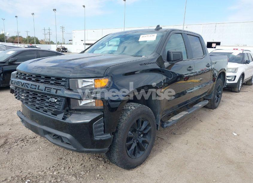 Photo 2 of 2021 Chevrolet Silverado 1500 CUSTOM (VIN 3GCUYBEF6MG110622)