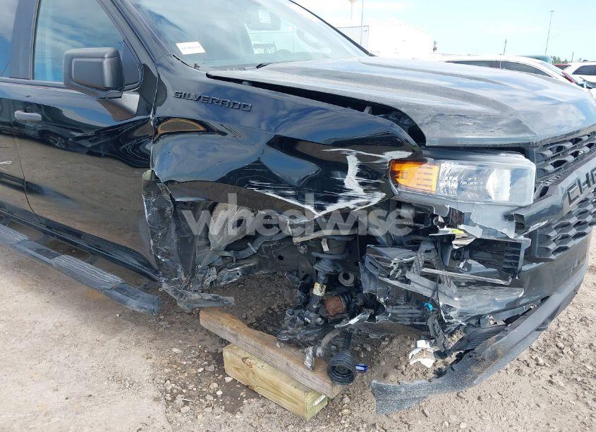 Photo 6 of 2021 Chevrolet Silverado 1500 CUSTOM (VIN 3GCUYBEF6MG110622)