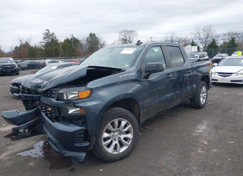 Photo 2 of 2020 Chevrolet Silverado 1500 4WD SHORT BED CUSTOM (VIN 3GCUYBEF7LG103290)