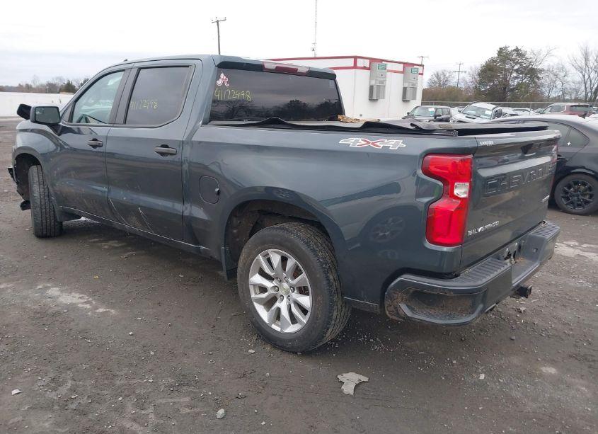 Photo 3 of 2020 Chevrolet Silverado 1500 4WD SHORT BED CUSTOM (VIN 3GCUYBEF7LG103290)