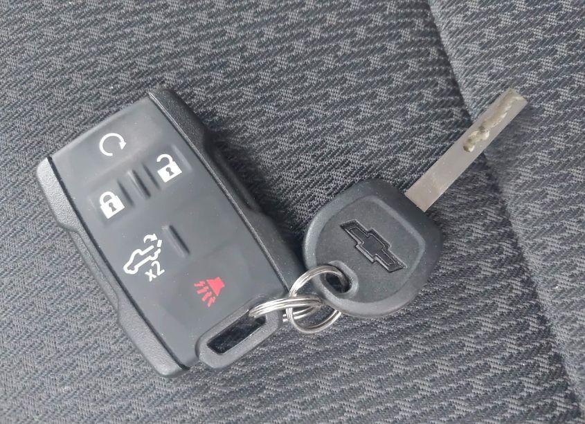 Photo 11 of 2020 Chevrolet Silverado 1500 4WD SHORT BED CUSTOM (VIN 3GCUYBEF7LG375029)