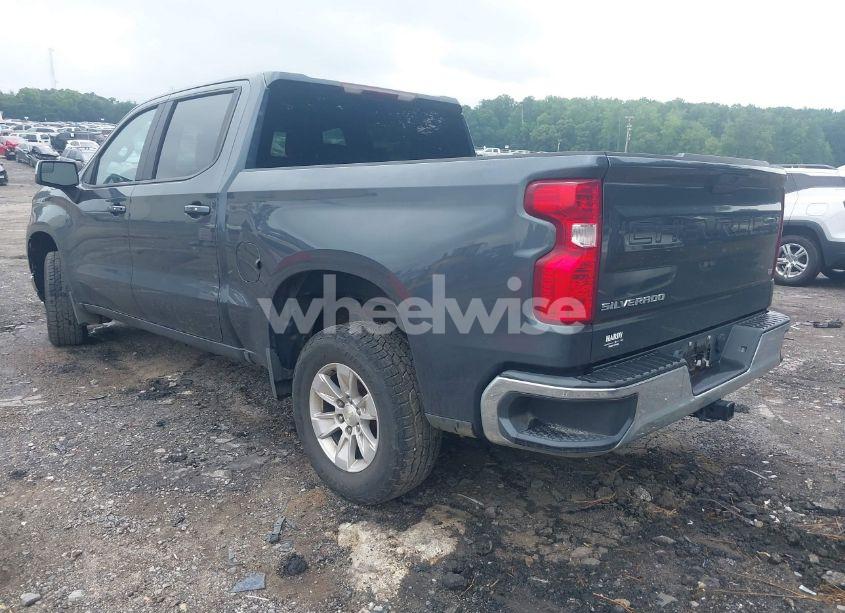 Photo 3 of 2019 Chevrolet Silverado 1500 LT (VIN 3GCUYDED0KG150511)