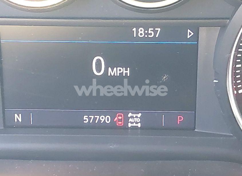 Photo 15 of 2021 Chevrolet Silverado 1500 4WD SHORT BED LT (VIN 3GCUYDED0MG380519)