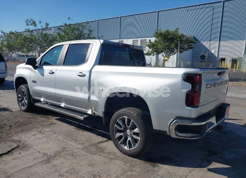 Photo 3 of 2021 Chevrolet Silverado 1500 4WD SHORT BED LT (VIN 3GCUYDED0MG380519)