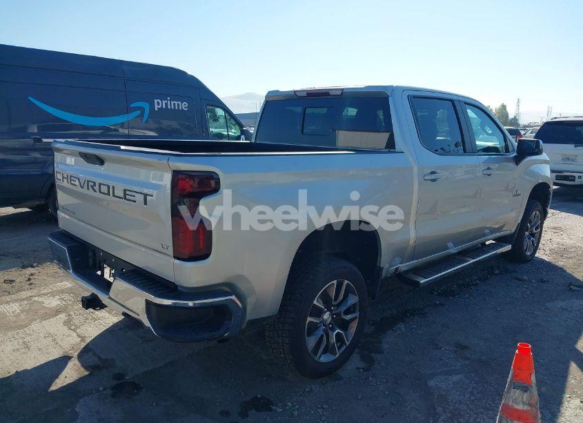 Photo 4 of 2021 Chevrolet Silverado 1500 4WD SHORT BED LT (VIN 3GCUYDED0MG380519)