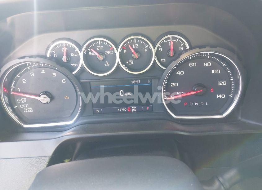 Photo 7 of 2021 Chevrolet Silverado 1500 4WD SHORT BED LT (VIN 3GCUYDED0MG380519)