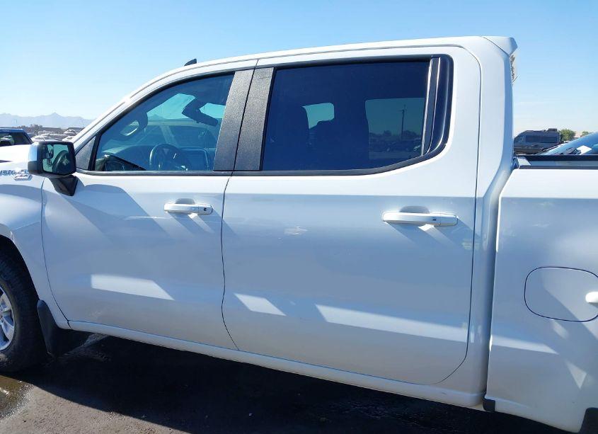 Photo 14 of 2019 Chevrolet Silverado 1500 LT (VIN 3GCUYDED1KG244347)