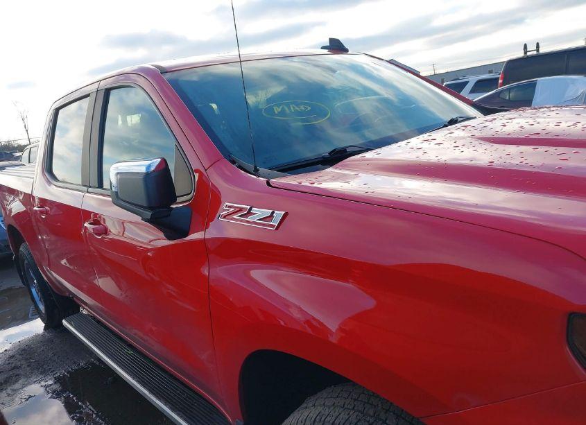 Photo 13 of 2019 Chevrolet Silverado 1500 LT (VIN 3GCUYDED1KG249497)