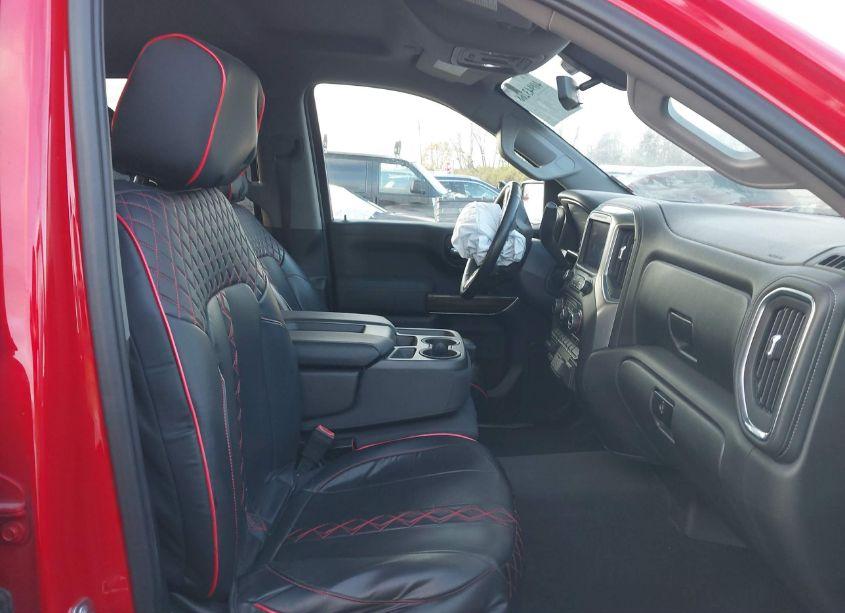 Photo 5 of 2019 Chevrolet Silverado 1500 LT (VIN 3GCUYDED1KG249497)