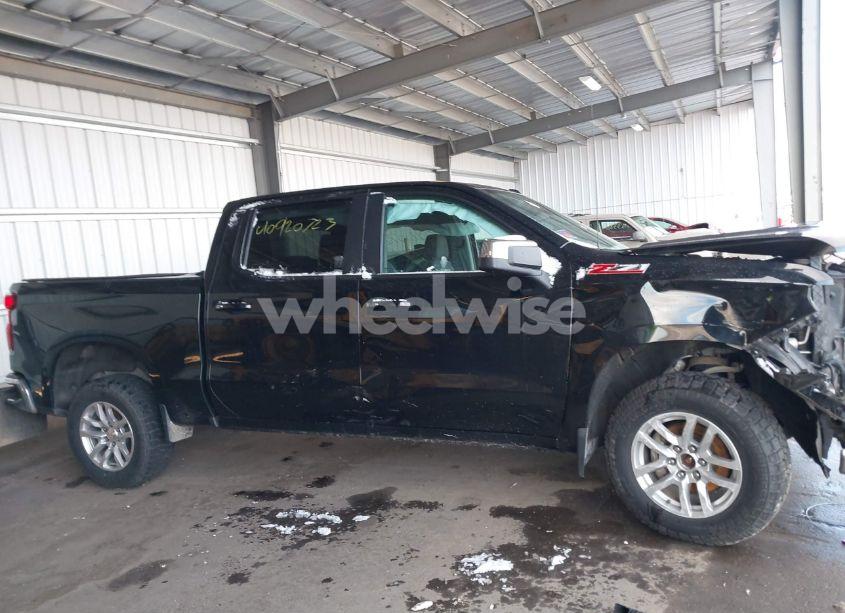 Photo 12 of 2019 Chevrolet Silverado 1500 LT (VIN 3GCUYDED1KG275615)