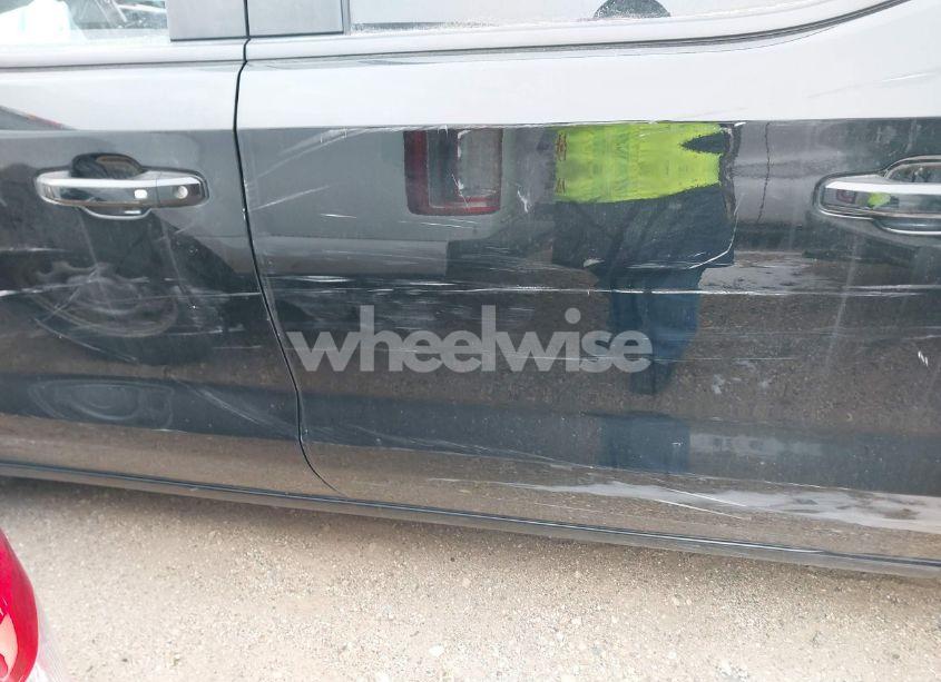 Photo 16 of 2019 Chevrolet Silverado 1500 LT (VIN 3GCUYDED1KG275615)