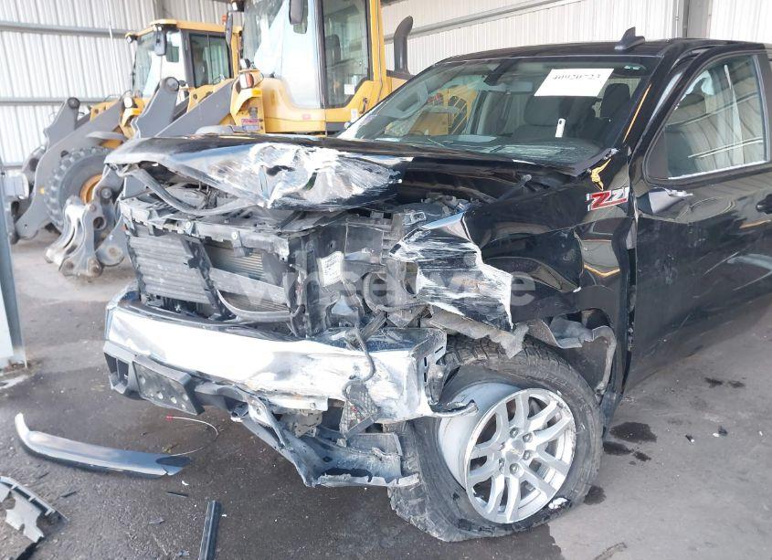 Photo 6 of 2019 Chevrolet Silverado 1500 LT (VIN 3GCUYDED1KG275615)