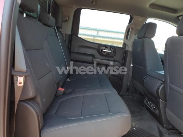 Photo 2 of 2020 CHEVROLET SILVERADO K1500 LT N/A (VIN 3GCUYDED1LG287457)