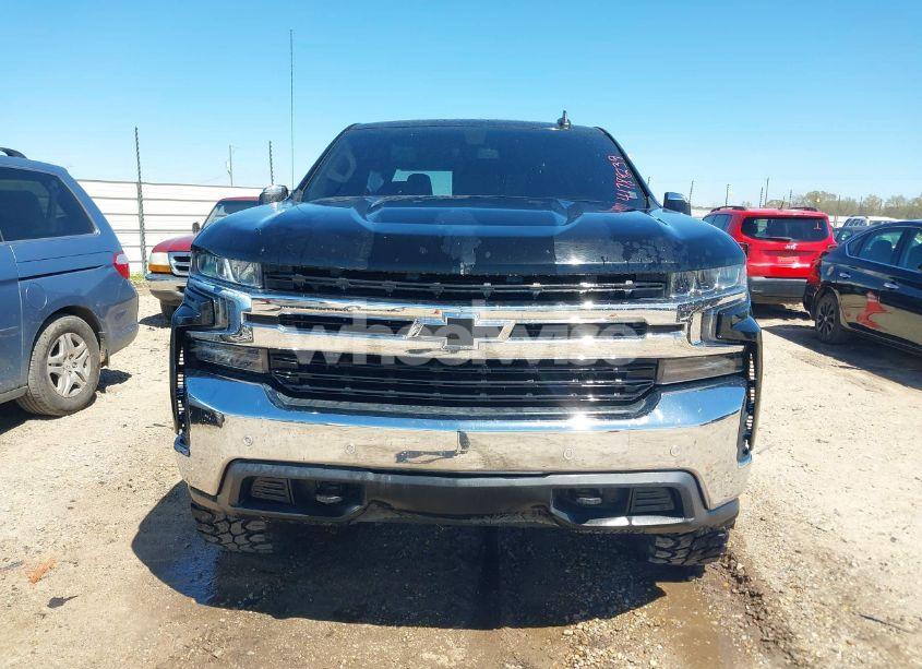 Photo 12 of 2019 Chevrolet Silverado 1500 LT (VIN 3GCUYDED2KG130003)