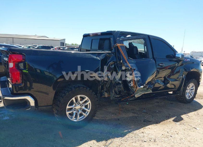 Photo 13 of 2019 Chevrolet Silverado 1500 LT (VIN 3GCUYDED2KG130003)