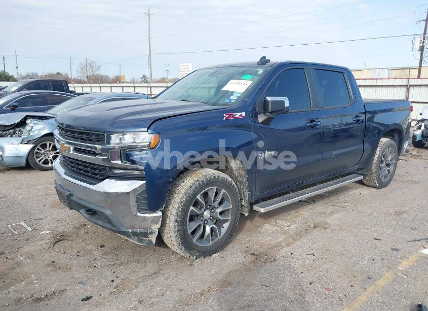 Photo 2 of 2019 Chevrolet Silverado 1500 LT (VIN 3GCUYDED2KG240176)