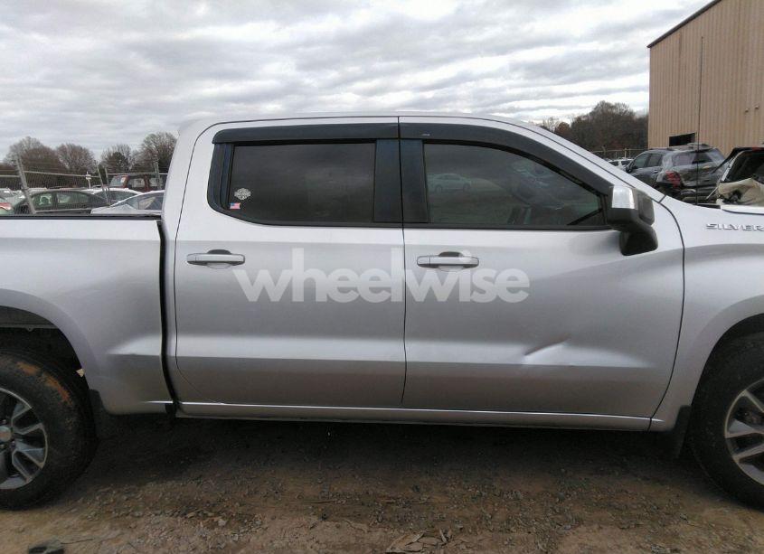 Photo 13 of 2020 Chevrolet Silverado 1500 4WD SHORT BED LT (VIN 3GCUYDED2LG121402)