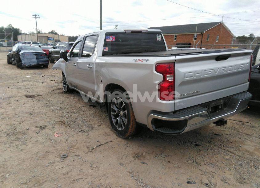 Photo 3 of 2020 Chevrolet Silverado 1500 4WD SHORT BED LT (VIN 3GCUYDED2LG121402)