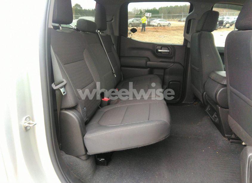 Photo 8 of 2020 Chevrolet Silverado 1500 4WD SHORT BED LT (VIN 3GCUYDED2LG121402)