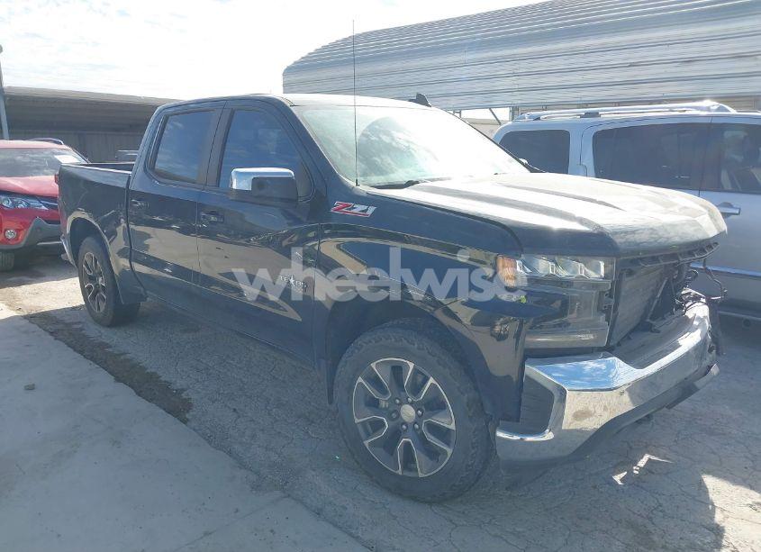 2021 Chevrolet Silverado 1500 4WD SHORT BED LT (VIN 3GCUYDED2MG104505) main photo