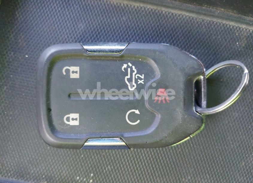 Photo 11 of 2021 Chevrolet Silverado 1500 4WD SHORT BED LT (VIN 3GCUYDED2MG104505)