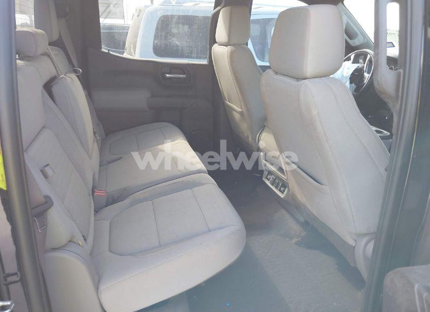 Photo 8 of 2021 Chevrolet Silverado 1500 4WD SHORT BED LT (VIN 3GCUYDED2MG104505)