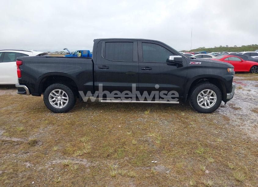 Photo 13 of 2021 Chevrolet Silverado 1500 4WD SHORT BED LT (VIN 3GCUYDED2MG234431)