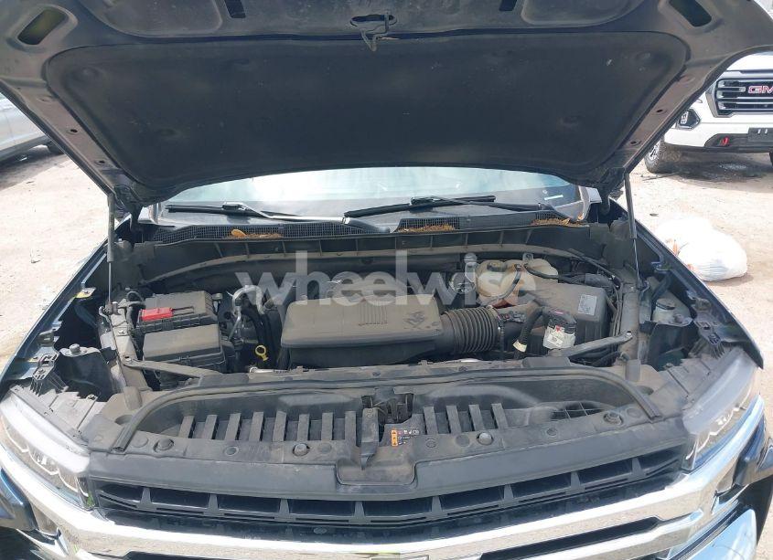 Photo 10 of 2021 Chevrolet Silverado 1500 4WD SHORT BED LT (VIN 3GCUYDED2MG439697)