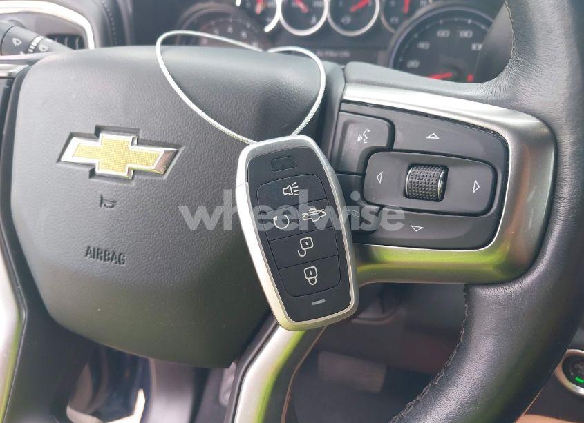 Photo 11 of 2021 Chevrolet Silverado 1500 4WD SHORT BED LT (VIN 3GCUYDED2MG439697)