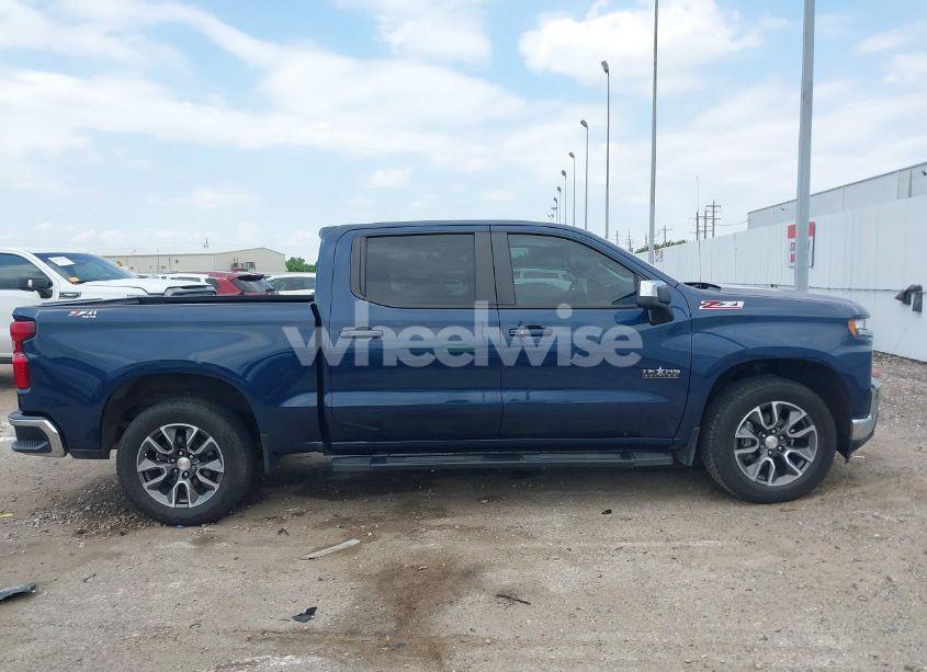Photo 13 of 2021 Chevrolet Silverado 1500 4WD SHORT BED LT (VIN 3GCUYDED2MG439697)