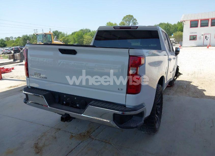 Photo 4 of 2022 Chevrolet Silverado 1500 LTD 4WD SHORT BED LT (VIN 3GCUYDED2NG175253)