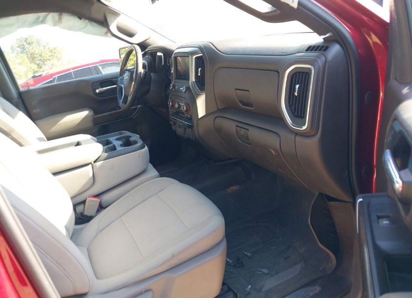 Photo 5 of 2019 Chevrolet Silverado 1500 LT (VIN 3GCUYDED3KG188640)