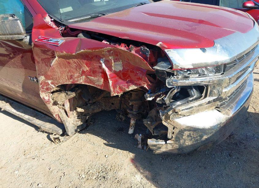 Photo 6 of 2019 Chevrolet Silverado 1500 LT (VIN 3GCUYDED3KG188640)