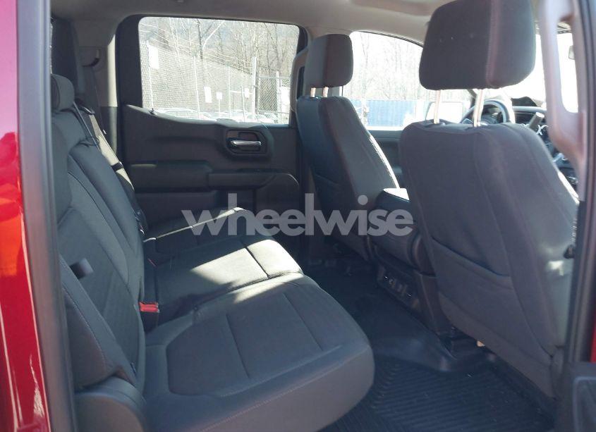 Photo 8 of 2019 Chevrolet Silverado 1500 LT (VIN 3GCUYDED4KG280372)