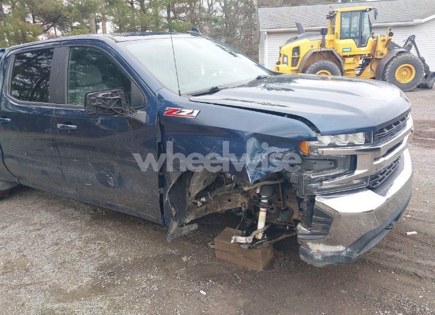 Photo 6 of 2020 Chevrolet Silverado 1500 4WD SHORT BED LT (VIN 3GCUYDED4LG339566)